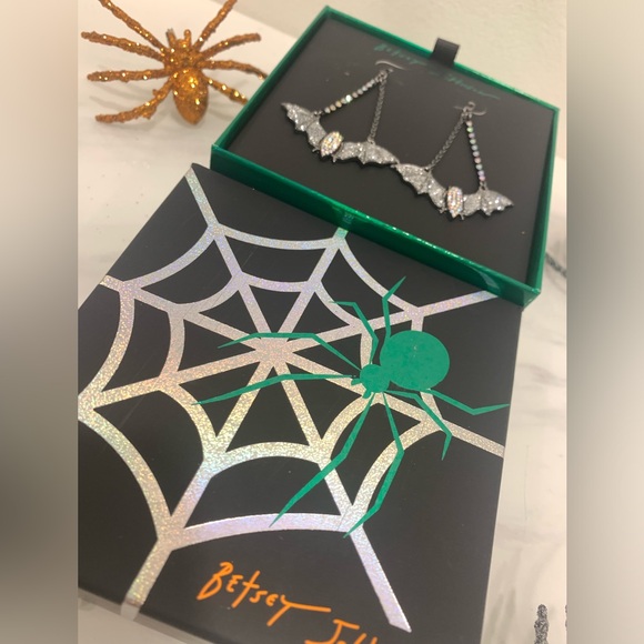 BETSEY JOHNSON 🦇Rhinestone Bat Earrings - Picture 3 of 3